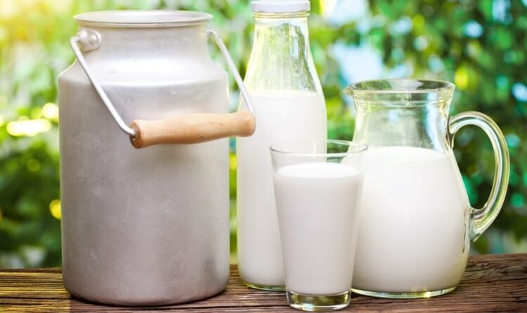Zuivelproducten worden geleidelijk geïntroduceerd vanaf de tweede week van het dieet