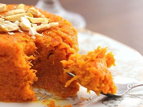 wortelpudding is opgenomen in het menu voor panreatitis